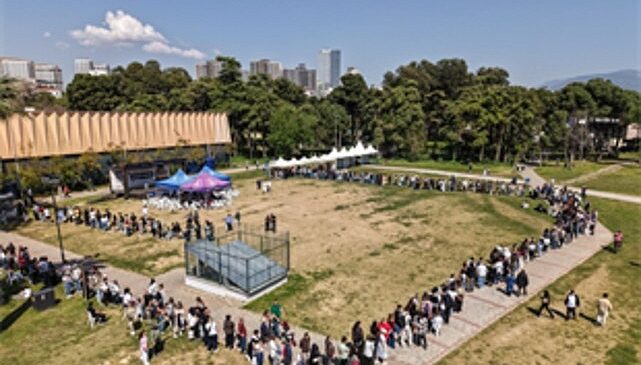 İzmir’de edebiyatın kalbi Kültürpark’ta attı