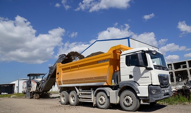 Kahramankazan’da Asfalt Seferberliği Sürüyor