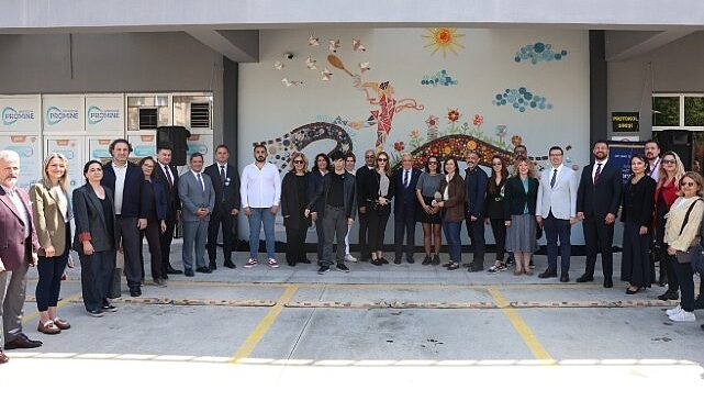 Nilüfer’de renkli dayanışma: Sanat ve sevgi panosu