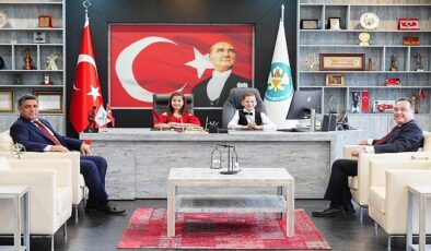 Başkanlık Koltuğu Bugün Çocukların