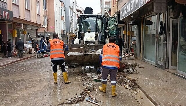 Canik Belediyesi’nden Havza’ya Yardım Eli