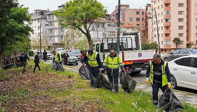 Altayçeşme ve Girne Mahallesi’nde bahar temizliği yapıldı