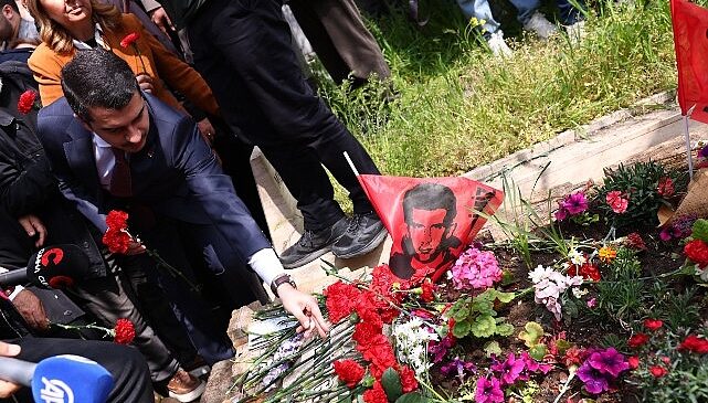 Başkan Güner “Üç Fidan”ı Andı