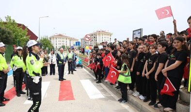 Kızılcıklı Mahallesi’nde Trafik Eğitim Sokağı açıldı