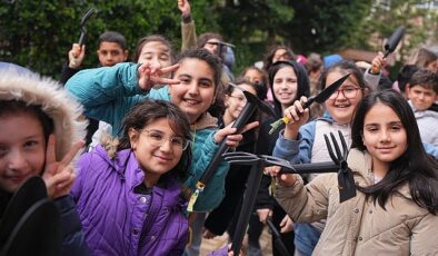 Üsküdar’da Ata Tohumu Toprakla Buluştu: Miniklerden Geleceğe Yeşil Adım