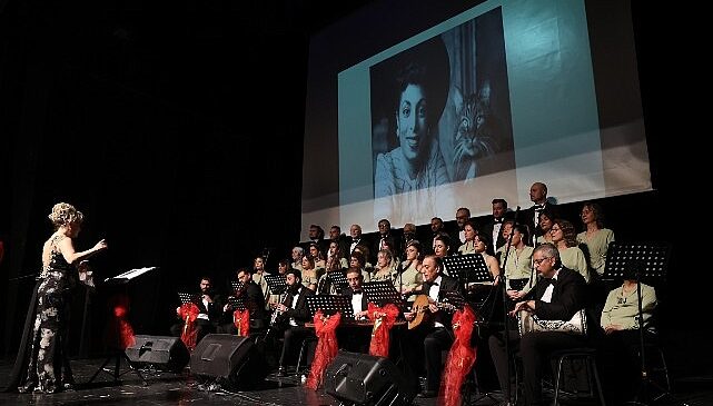 Nilüfer’den “Safiye Ayla”ya saygı
