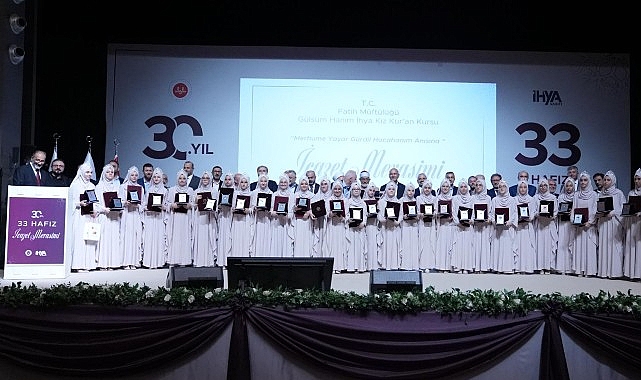 İhya Vakfı’nın 30. Yılında 33 Hafız İcazetlerini Aldı